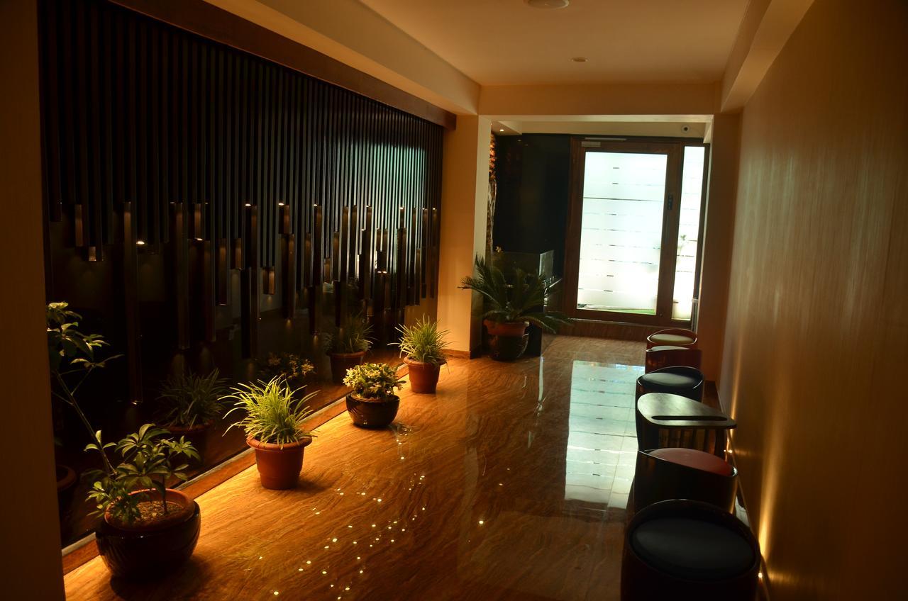 שילונג Hotel Aura מראה חיצוני תמונה