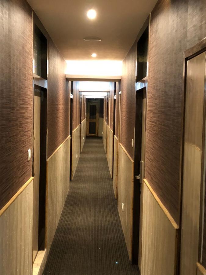 שילונג Hotel Aura מראה חיצוני תמונה